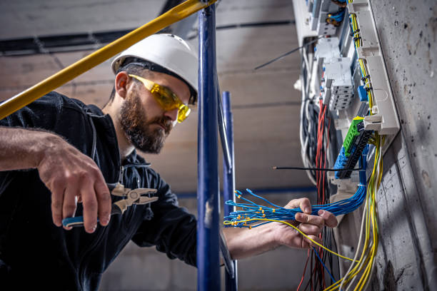 Best Licensed Electrician  in Middletown, PA